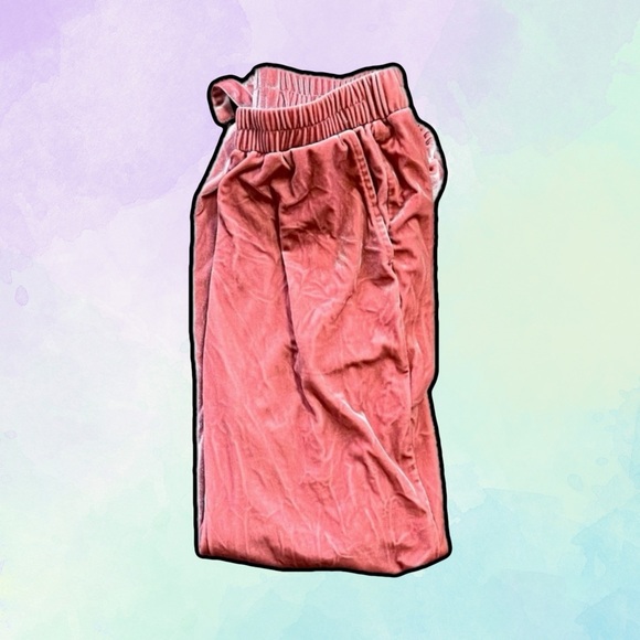 🌈⌗𝕡𝕠𝕡𝕤𝕥𝕨𝕠𝕣𝕝𝕕 𝕤𝕙𝕠𝕡 Pants - 🌈 Lovely pink velvet pants